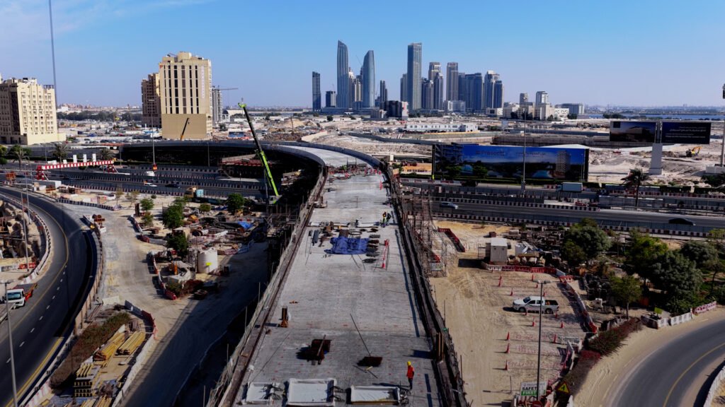 تسارع وتيرة العمل في المشروع 2