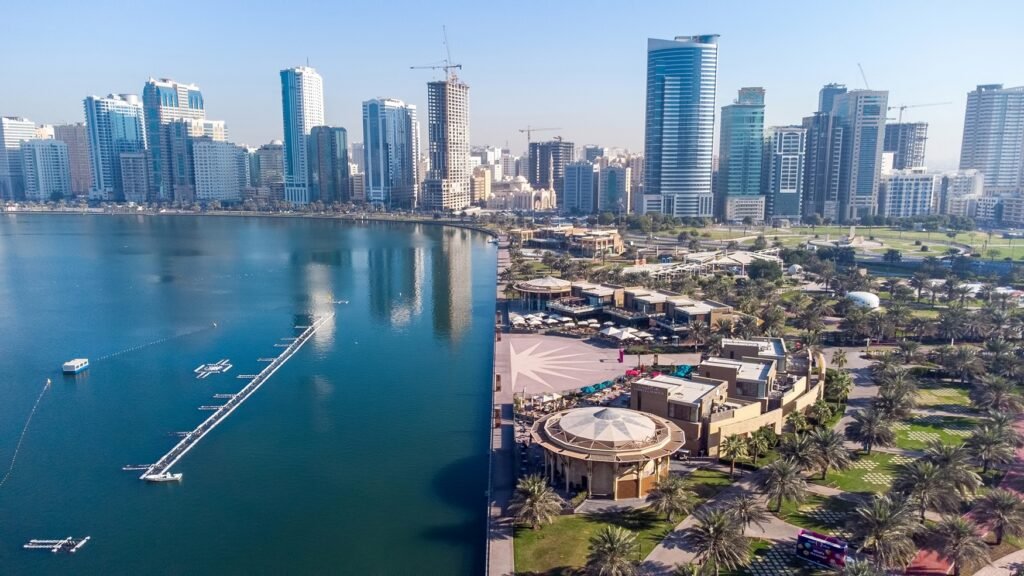 Al Majaz Waterfront 0