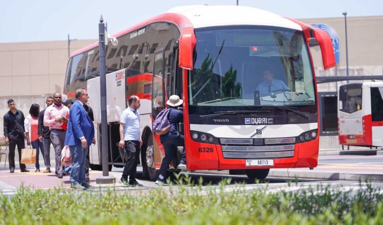 نقل 8 ملايين و200 ألف راكب خلال عطلة عيد الأضحى المبارك (2)